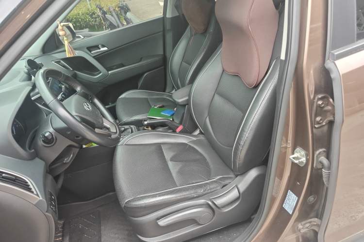 Used Hyundai ix25 2015 1.6L Automatic Two-Wheel Drive Smart GLS Trim Left Front Seat