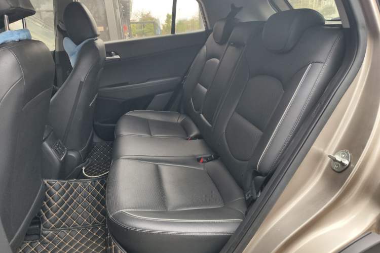 Used Hyundai ix25 2015 1.6L Automatic Two-Wheel-Drive Deluxe DLX Model Left Rear Seat