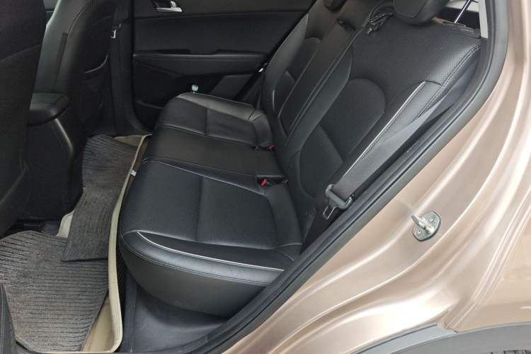 Used Hyundai ix25 2015 1.6L Automatic Two-Wheel Drive Smart GLS Trim Left Rear Seat
