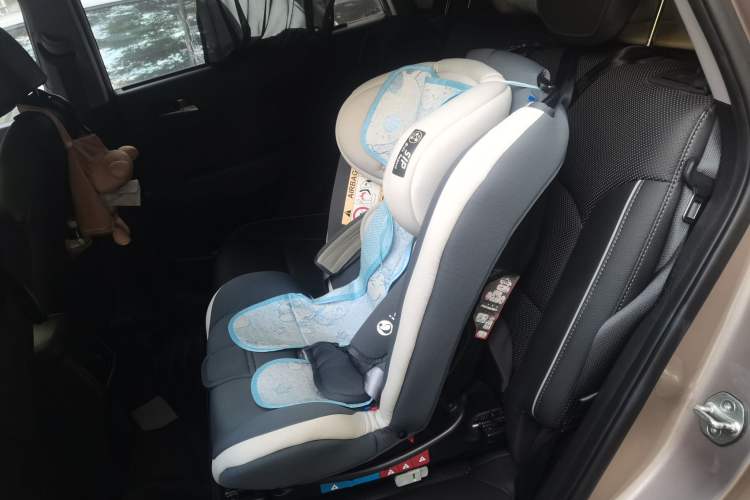 Used Hyundai ix25 2015 1.6L Automatic Two-Wheel-Drive Deluxe DLX Model Left Rear Seat