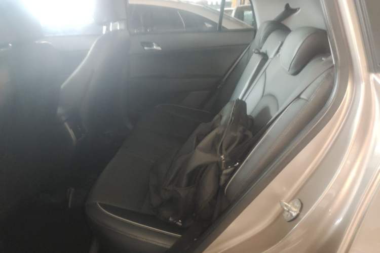 Used Hyundai ix25 2015 1.6L Automatic Two-Wheel-Drive Deluxe DLX Model Left Rear Seat