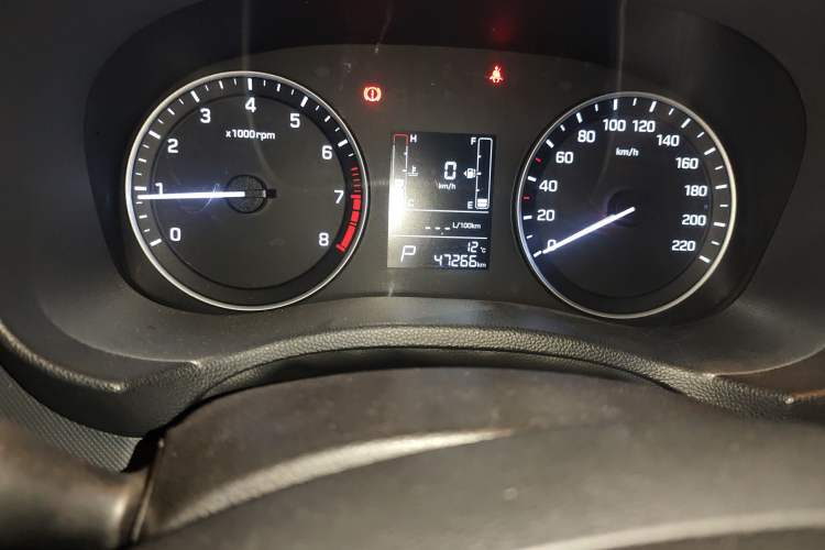 Used Hyundai ix25 2015 1.6L Automatic Two-Wheel Drive Smart GLS Trim Odometer Close Up