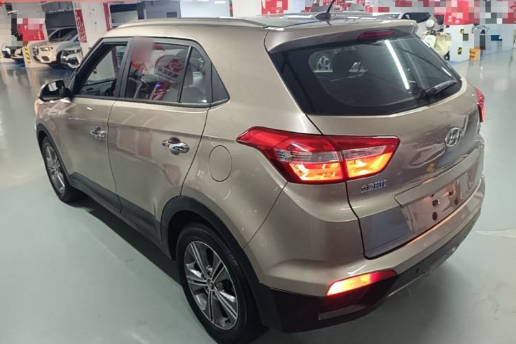 Used Hyundai ix25 2015 1.6L Automatic Two-Wheel Drive Smart GLS Trim Rear Left 45 Deg
