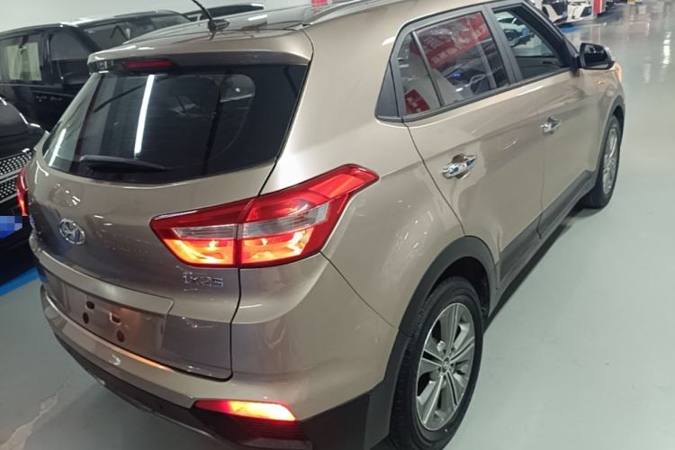 Used Hyundai ix25 2015 1.6L Automatic Two-Wheel Drive Smart GLS Trim Rear Right 45 Deg