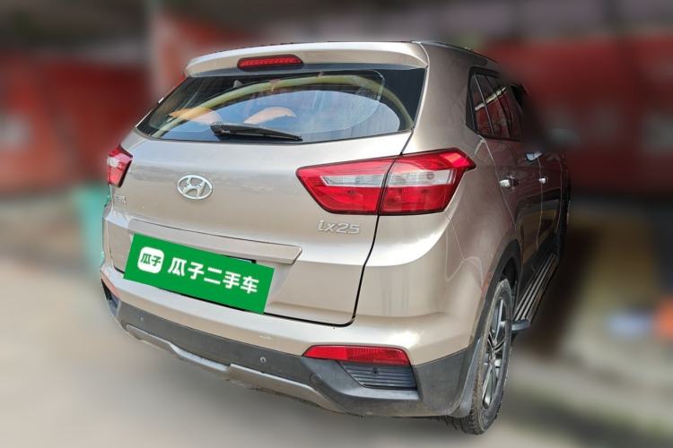 Used Hyundai ix25 2015 1.6L Automatic Two-Wheel Drive Smart GLS Trim Rear Right 45 Deg