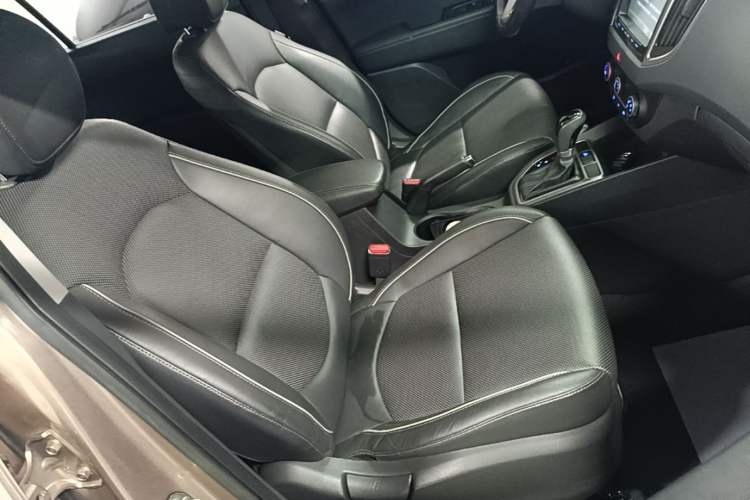Used Hyundai ix25 2015 1.6L Automatic Two-Wheel Drive Smart GLS Trim Right Front Seat