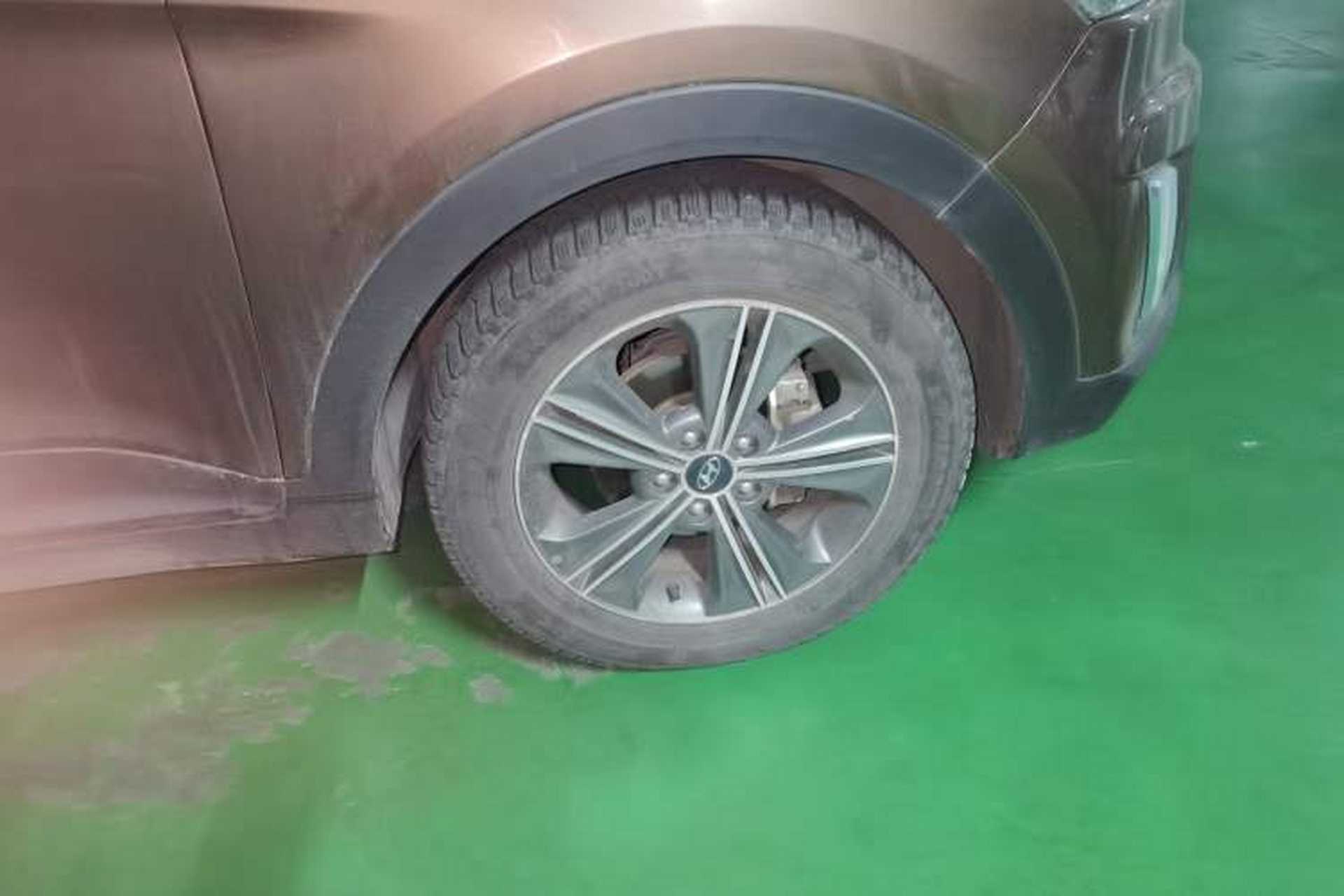 Used Hyundai ix25 2015 1.6L Automatic Two-Wheel Drive Smart GLS Trim Right Front Wheel Hub