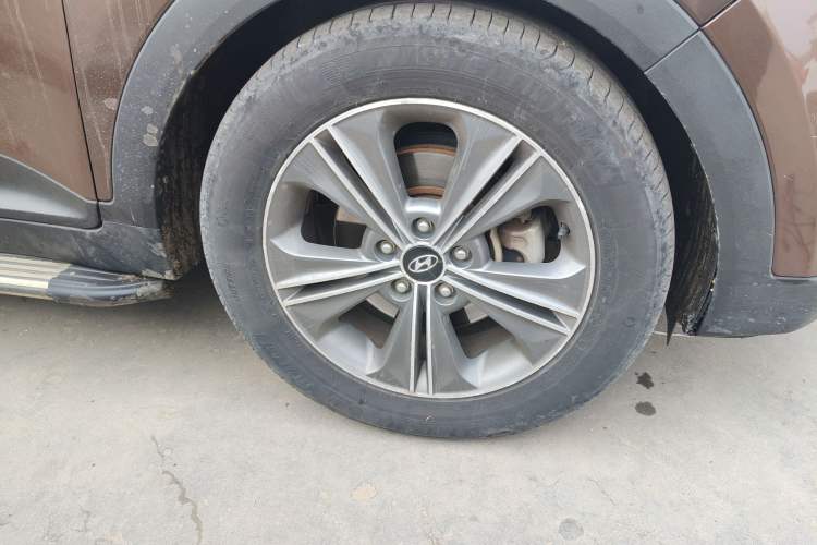 Used Hyundai ix25 2015 2.0L Automatic Two-Wheel Drive Intelligent GLS Right Front Wheel Hub