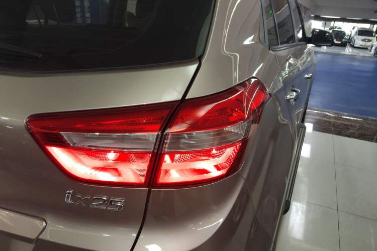 Used Hyundai ix25 2015 1.6L Automatic Two-Wheel Drive Smart GLS Trim Right Rear Taillight