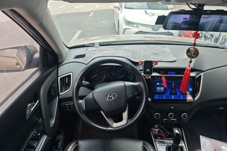 Used Hyundai ix25 2015 1.6L Automatic Two-Wheel Drive Smart GLS Trim Steering Wheel