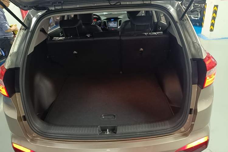 Used Hyundai ix25 2015 1.6L Automatic Two-Wheel Drive Smart GLS Trim Trunk