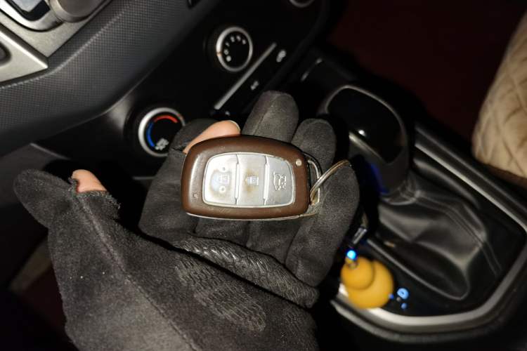 Used Hyundai ix25 2015 1.6L Automatic Two-Wheel Drive Smart GLS Trim Vehicle Key