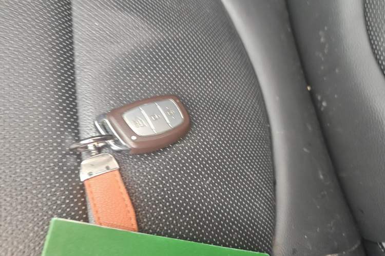 Used Hyundai ix25 2015 1.6L Automatic Two-Wheel Drive Smart GLS Trim Vehicle Key