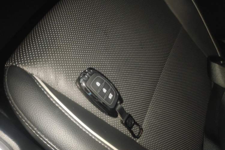 Used Hyundai ix25 2015 1.6L Automatic Two-Wheel-Drive Deluxe DLX Model Vehicle Key