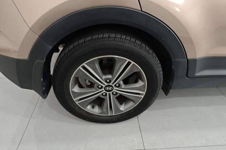 Used Hyundai ix25 2015 1.6L Automatic Two-Wheel Drive Smart GLS Trim Exterior 8