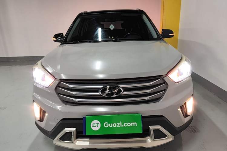 Used Hyundai ix25 2015 1.6L Automatic Two-Wheel-Drive Deluxe DLX Model Front
