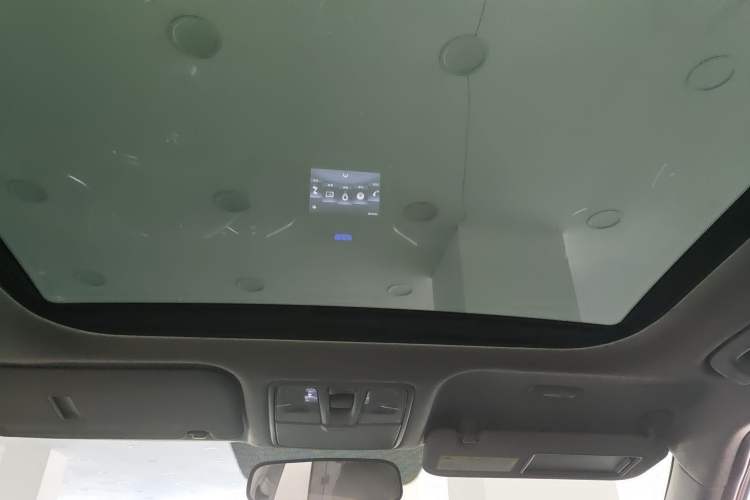 Used Hyundai ix25 2015 1.6L Automatic Two-Wheel Drive Smart GLS Trim Headliner