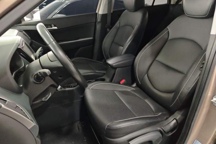 Used Hyundai ix25 2015 1.6L Automatic Two-Wheel Drive Smart GLS Trim Left Front Seat