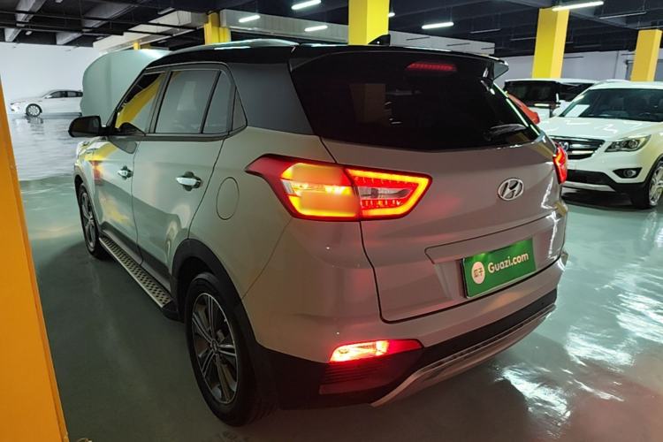 Used Hyundai ix25 2015 1.6L Automatic Two-Wheel-Drive Deluxe DLX Model Rear Left 45 Deg