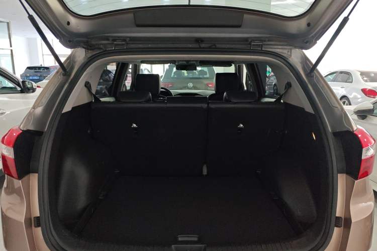 Used Hyundai ix25 2015 1.6L Automatic Two-Wheel Drive Smart GLS Trim Trunk