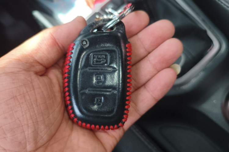 Used Hyundai ix25 2015 1.6L Automatic Two-Wheel-Drive Deluxe DLX Model Vehicle Key