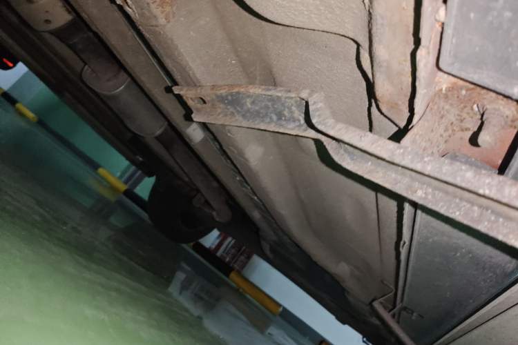 Used Hyundai ix25 2015 1.6L Automatic Two-Wheel-Drive Deluxe DLX Model Chassis Front Left