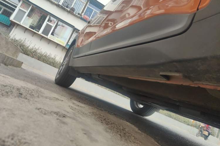 Used Hyundai ix25 2015 1.6L Automatic Two-Wheel-Drive Deluxe DLX Model Chassis Front Right