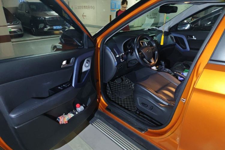Used Hyundai ix25 2015 1.6L Automatic Two-Wheel-Drive Deluxe DLX Model Driver Seat
