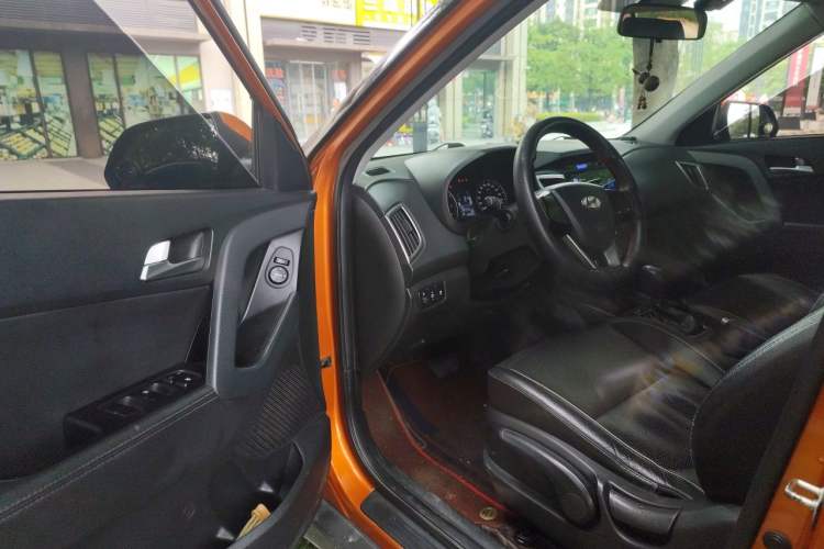 Used Hyundai ix25 2015 1.6L Automatic Two-Wheel Drive Smart GLS Trim Driver Seat