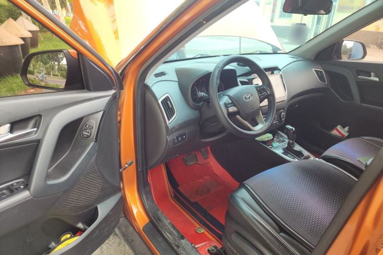 Used Hyundai ix25 2015 1.6L Automatic Two-Wheel Drive Smart GLS Trim Driver Seat