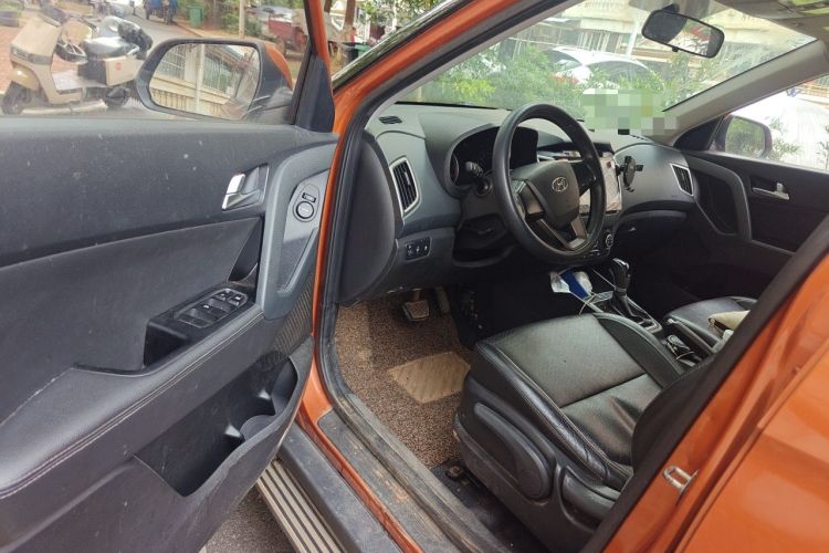 Used Hyundai ix25 2015 1.6L Automatic Two-Wheel Drive Smart GLS Trim Driver Seat