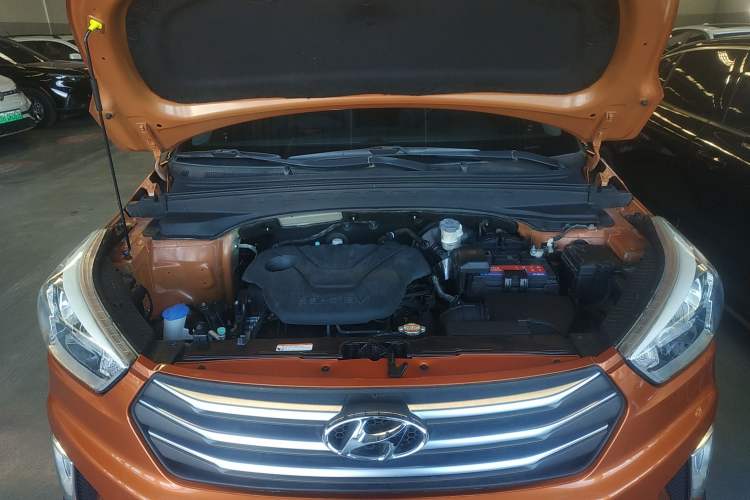 Used Hyundai ix25 2015 1.6L Automatic Two-Wheel Drive Smart GLS Trim Engine Bay