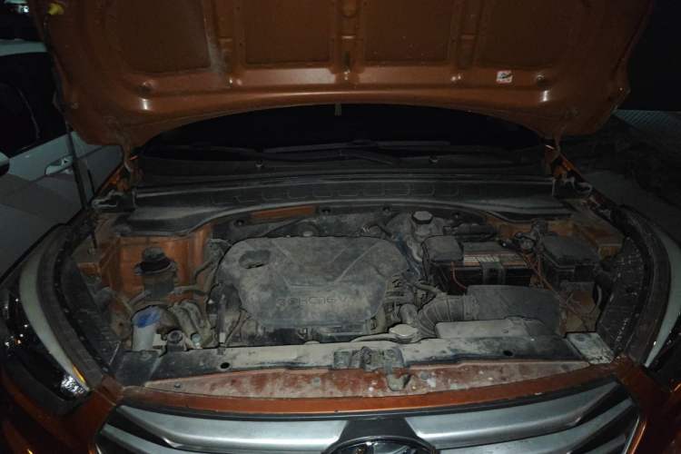 Used Hyundai ix25 2015 1.6L Manual Two-Wheel Drive Fashionable GS Model Engine Bay