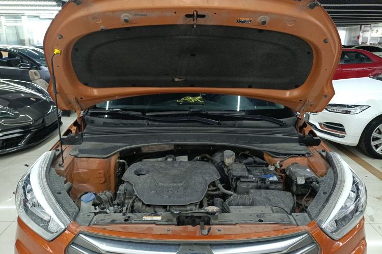 Used Hyundai ix25 2015 1.6L Automatic Two-Wheel Drive Smart GLS Trim Engine Bay