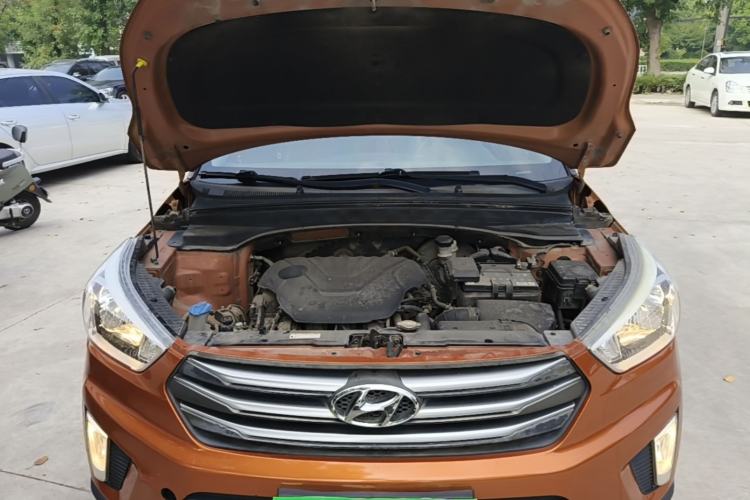 Used Hyundai ix25 2015 1.6L Automatic Two-Wheel Drive Smart GLS Trim Engine Bay
