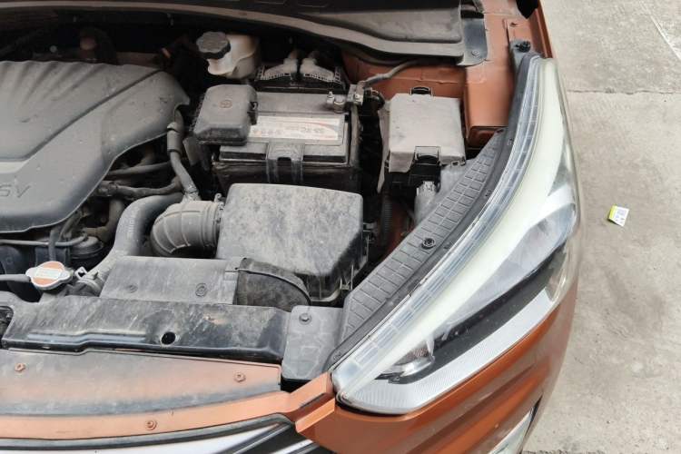 Used Hyundai ix25 2015 1.6L Automatic Two-Wheel Drive Smart GLS Trim Engine Bay Left