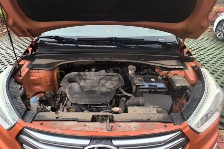 Used Hyundai ix25 2015 1.6L Automatic Two-Wheel Drive Smart GLS Trim Engine Bay