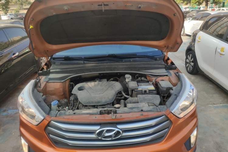Used Hyundai ix25 2015 1.6L Automatic Two-Wheel Drive Smart GLS Trim Engine Bay