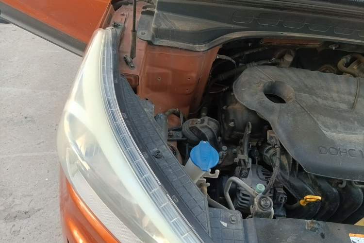 Used Hyundai ix25 2015 1.6L Automatic Two-Wheel Drive Smart GLS Trim Engine Bay Right