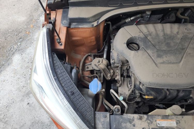 Used Hyundai ix25 2015 1.6L Automatic Two-Wheel Drive Smart GLS Trim Engine Bay Right
