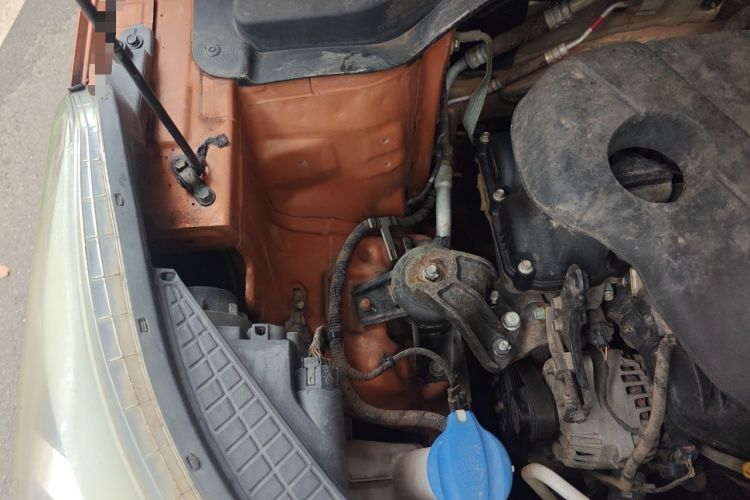 Used Hyundai ix25 2015 1.6L Automatic Two-Wheel Drive Smart GLS Trim Engine Bay Right
