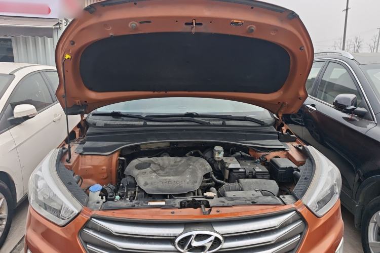 Used Hyundai ix25 2015 1.6L Automatic Two-Wheel Drive Smart GLS Trim Engine Bay