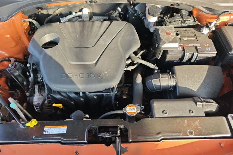 Used Hyundai ix25 2015 1.6L Automatic Two-Wheel-Drive Deluxe DLX Model Engine Bay