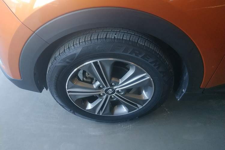 Used Hyundai ix25 2015 1.6L Automatic Two-Wheel Drive Smart GLS Trim Exterior 2