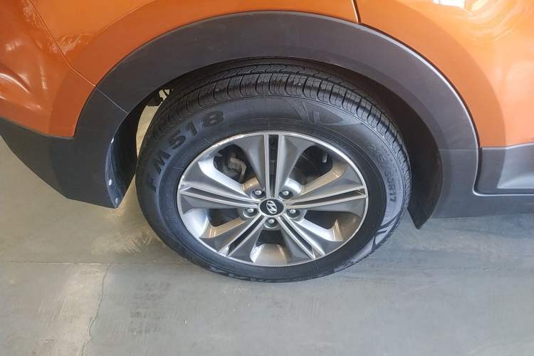 Used Hyundai ix25 2015 1.6L Automatic Two-Wheel Drive Smart GLS Trim Exterior 3