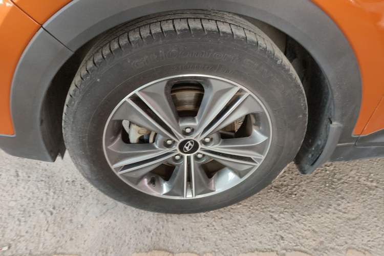 Used Hyundai ix25 2015 2.0L Automatic Two-Wheel Drive Intelligent GLS Exterior 7