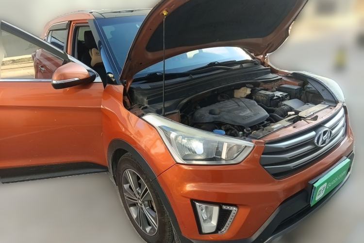 Used Hyundai ix25 2015 1.6L Automatic Two-Wheel Drive Smart GLS Trim Front Right 45 Deg