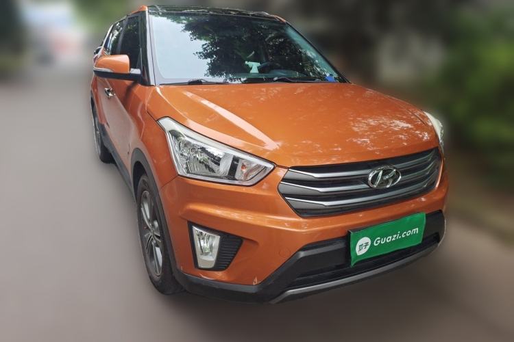 Used Hyundai ix25 2015 1.6L Automatic Two-Wheel Drive Smart GLS Trim Front Right 45 Deg