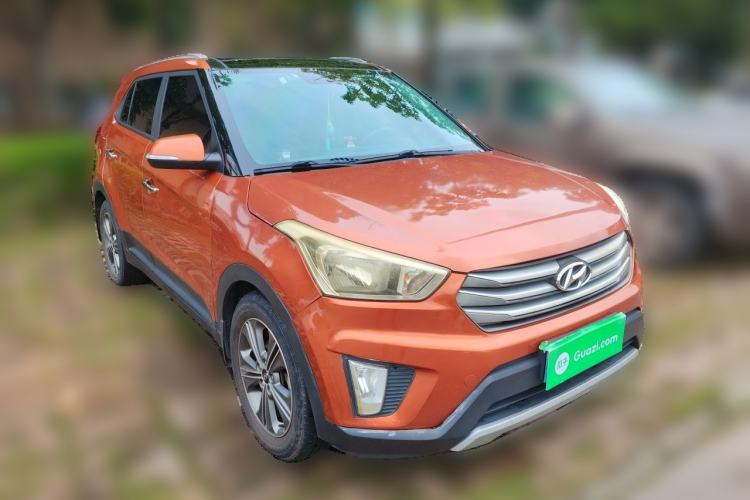 Used Hyundai ix25 2015 1.6L Automatic Two-Wheel Drive Smart GLS Trim Front Right 45 Deg