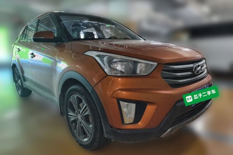 Used Hyundai ix25 2015 1.6L Automatic Two-Wheel Drive Smart GLS Trim Front Right 45 Deg